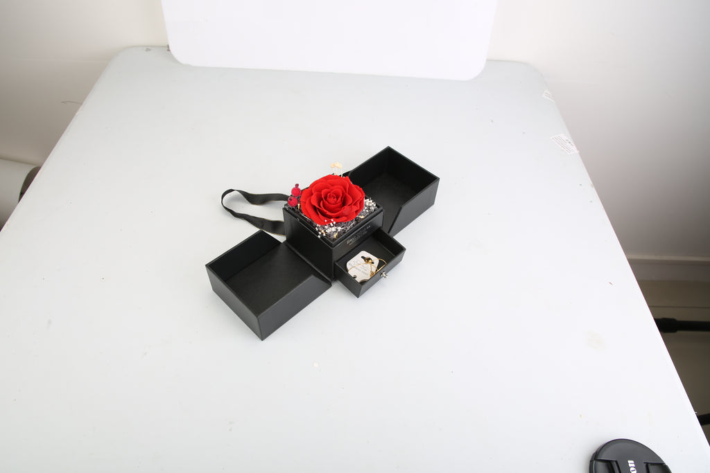 red rose gift
